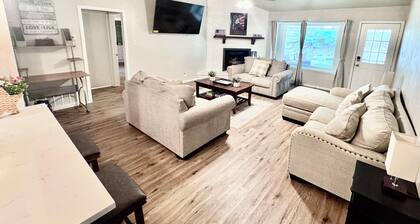 Military-Friendly 3BR 2 BA Schertz Retreat Near Randolph AFB Sleeps 8