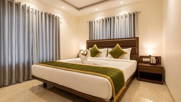 Business Double Room, City View | Free WiFi