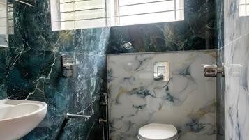 Shower, towels, soap, shampoo