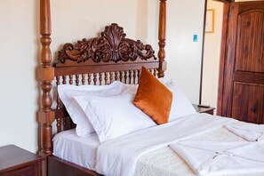 1 bedroom, desk, free WiFi, bed sheets - Wild Amboseli Ndovu Cottage, Amboseli (Lengesim)
