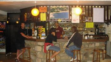 Bar (en la propiedad)