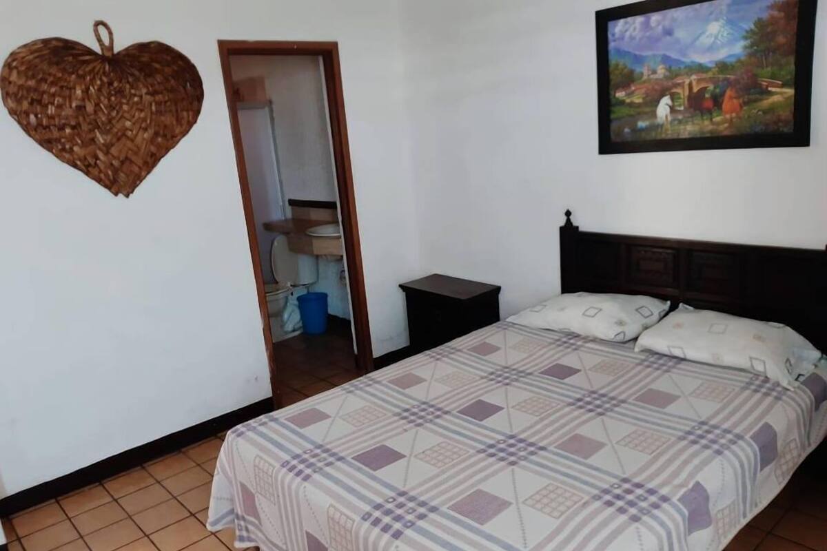 Economy Room
