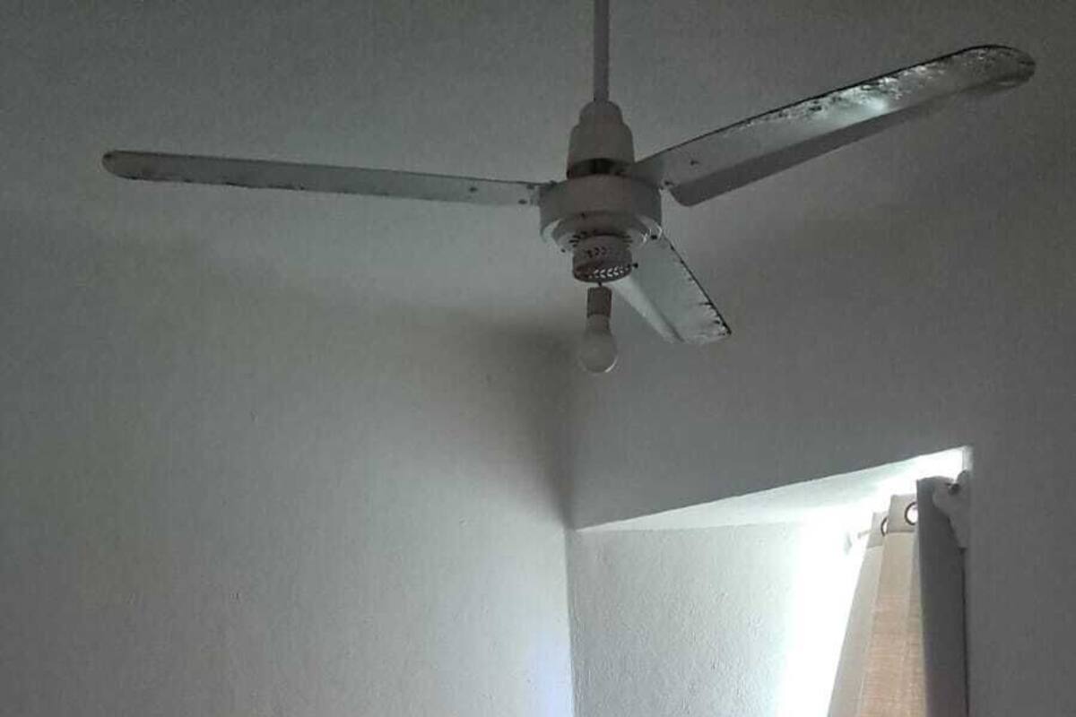 Basic Room | Free WiFi, bed sheets