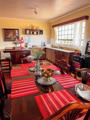 Dining - Wild Amboseli: Tembo Safari Cabin. (Lengesim)