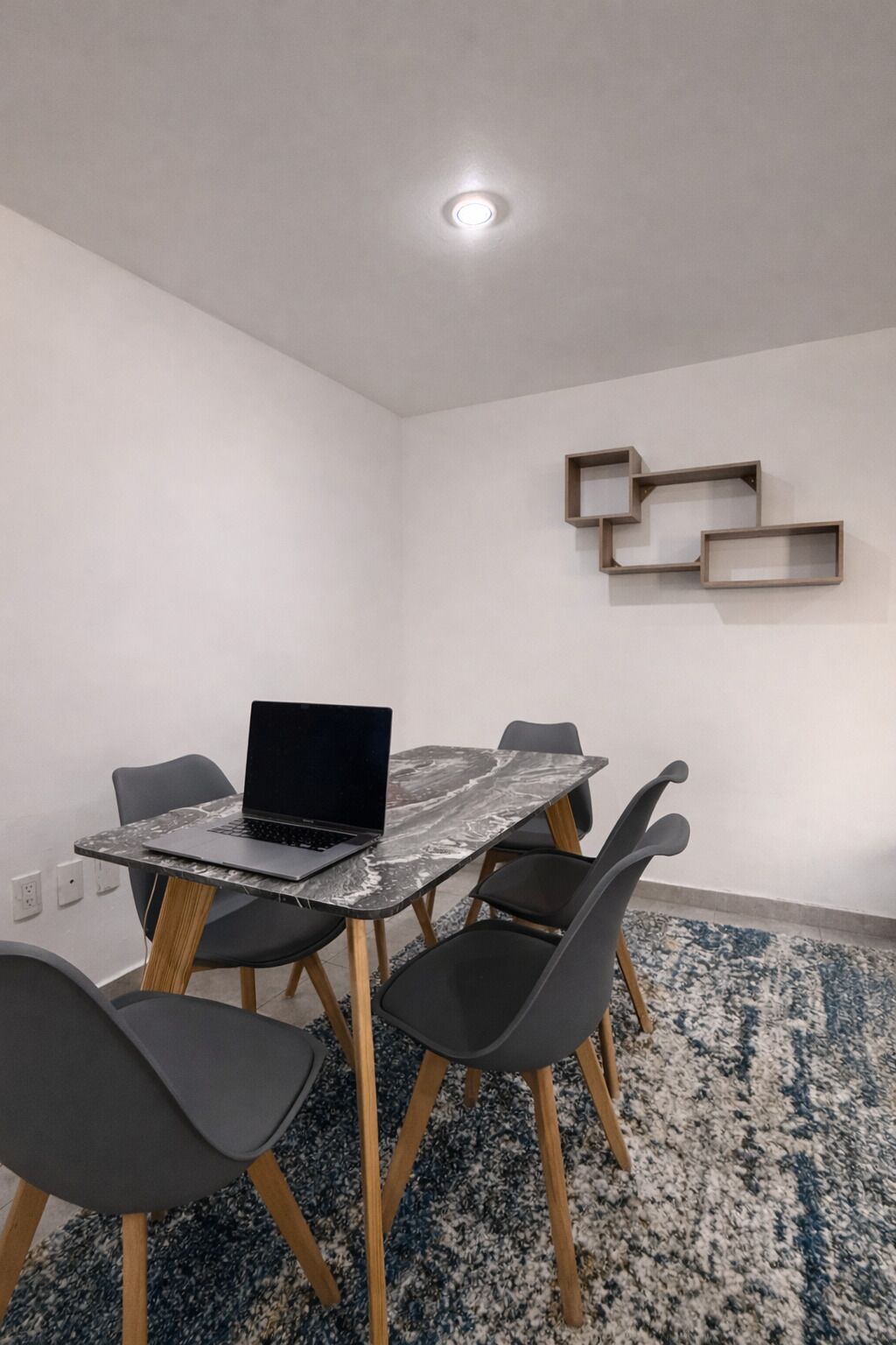Family Apartment, 3 Bedrooms, Kitchenette | Dining