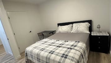 WiFi, bed sheets