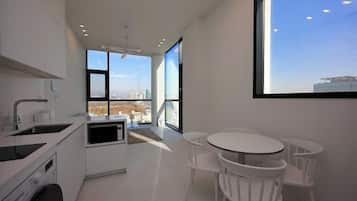 Luxury Apartment, River View, Executive Level (non-Korean nationals only) | Blackout drapes, free WiFi
