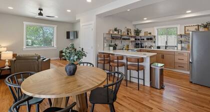 Modern Farmhouse | HotTub + Walk to Crow Peak Brew