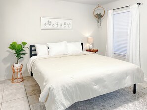 3 Schlafzimmer, Schreibtisch, Bügeleisen/Bügelbrett, kostenloses WLAN