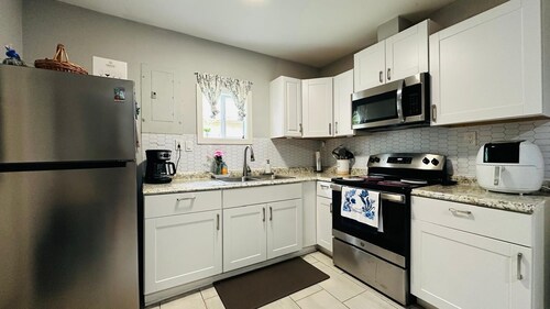Cozy 1-bedroom apartment in nice Houston with AC