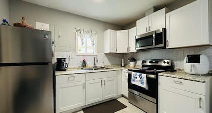 Cozy 1-bedroom apartment in nice Houston with AC