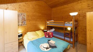 2 bedrooms, WiFi (surcharge)