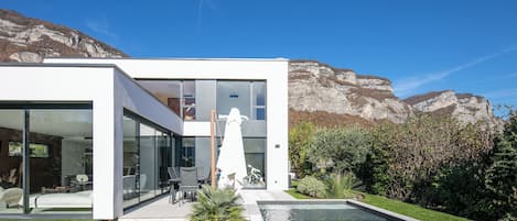Piscine extérieure, piscine chauffée