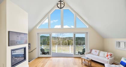 West Hill Lodge | Private Estate 8 Min to Stratton