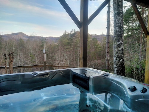 Magnificent Mtn. View w/ Hot Tub - Dog Friendly!