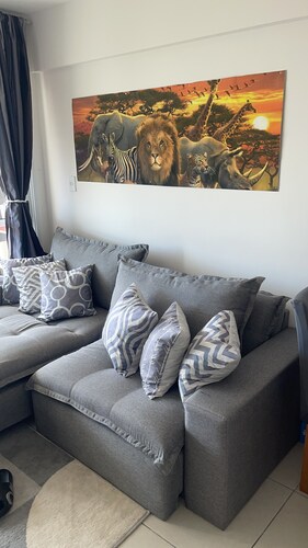 Cozy 1-bedroom condo in tranquil Salvador with AC breeze
