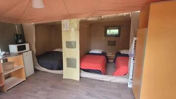 2 bedrooms, WiFi (surcharge)