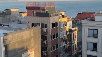 Deluxe Triple Room, City View | Miscellaneous