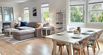 Long Island Waterfront Escape w/ Private Dock
