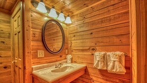Cabin, Multiple Beds (A Splash Country #2445) | Bathroom - A Splash Country #2445 (Pigeon Forge)