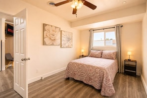 1 bedroom, iron/ironing board, WiFi, bed sheets