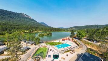 Piscine couverte, piscine chauffée