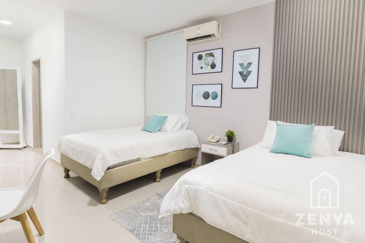 Deluxe-Zimmer | Hochwertige Bettwaren, Daunenbettdecken, Zimmersafe