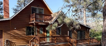 Pine & Peak | Cozy Cabin Getaway