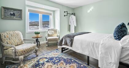 HIghwood River Queen Boutique Room
