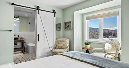 HIghwood River Queen Boutique Room
