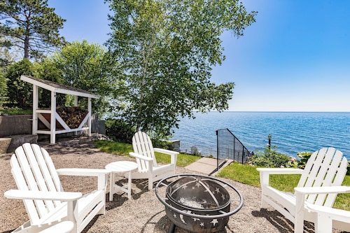 Lake Superior Retreat with Private Sauna and Panoramic Views