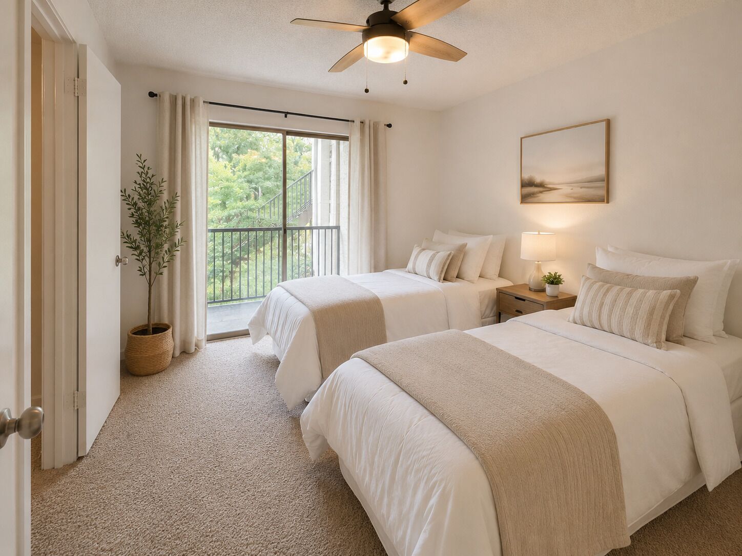 2 habitaciones, tabla de planchar con plancha, wifi y ropa de cama 