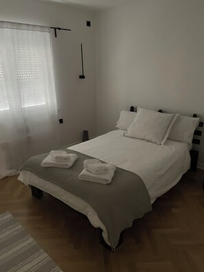 Room - Riverside Luxury 3-bedroom apartment in beautiful Štip (Štip)