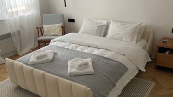 3 dormitorios, tabla de planchar con plancha, wifi y ropa de cama