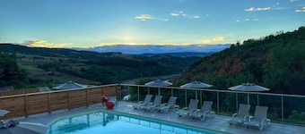 Chalet 4 étoiles - Piscine - ccbgebc