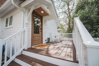 Charming Restored Historic 3BR Home - The Larrabee