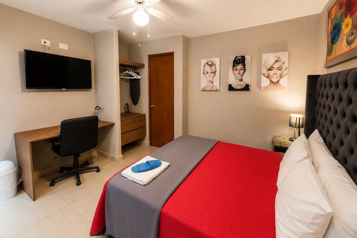 Barrio Inn Morelos - #21 Cama matrimonial | 미니바, 다리미/다리미판, 무료 WiFi, 침대 시트