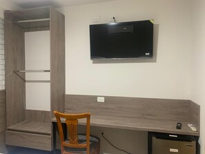 Deluxe Apartment, Balcony, City View | Interior - Barrio Inn Morelos (Monterrey)