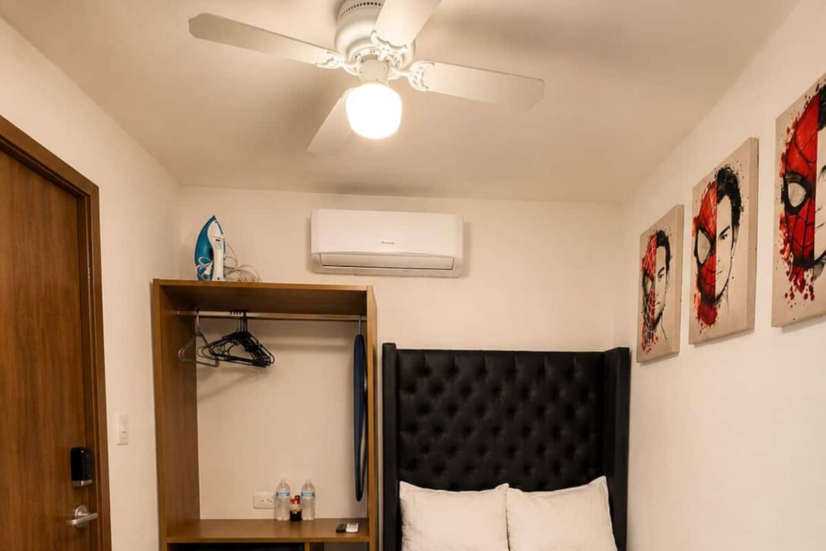 Minibar, iron/ironing board, free WiFi, bed sheets