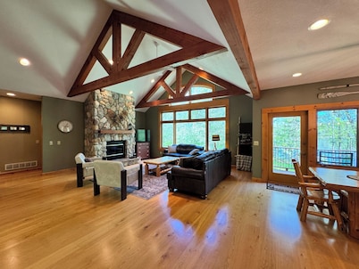 Private Lakefront | Dock, Beach + Sunroom