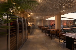 Restaurant - PARADISE DUKASI SUITES at LOS CORALES  (Punta Cana)