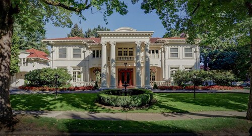 Portland's White House Bed & Breakfast -- The George & Martha Room