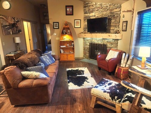 Cooper Cabin | Montana Charm in the Heart of Town