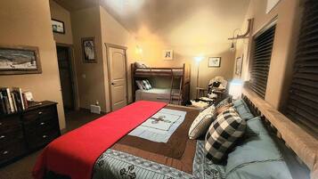 2 slaapkamers, een strijkplank/strijkijzer, wifi, beddengoed