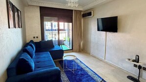 Studio, Stadtblick | Wohnbereich