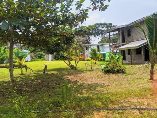 VILLA EBOMÉ 1200m2 "100m" beach