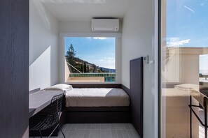 Room - Vrbo Property (Nice)