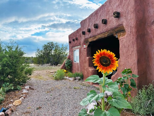 Marvelous 1-bedroom adobe casita with porch in Magdalena