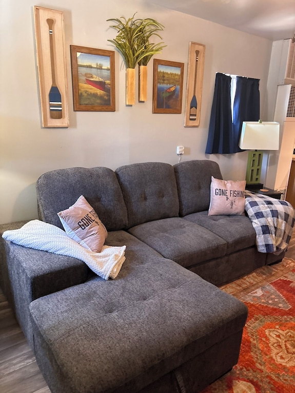 Affordable Rustic Retreat 1-bedroom Cabin Near Outdoor Adventures In Gj, Co-ac - Grand Junction, CO