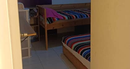 AIRPORT HOSTEL, 6.2 KM AIRPORT, 8.2 KM CONSULATE, 11 KM CENTRAL BUS STATION